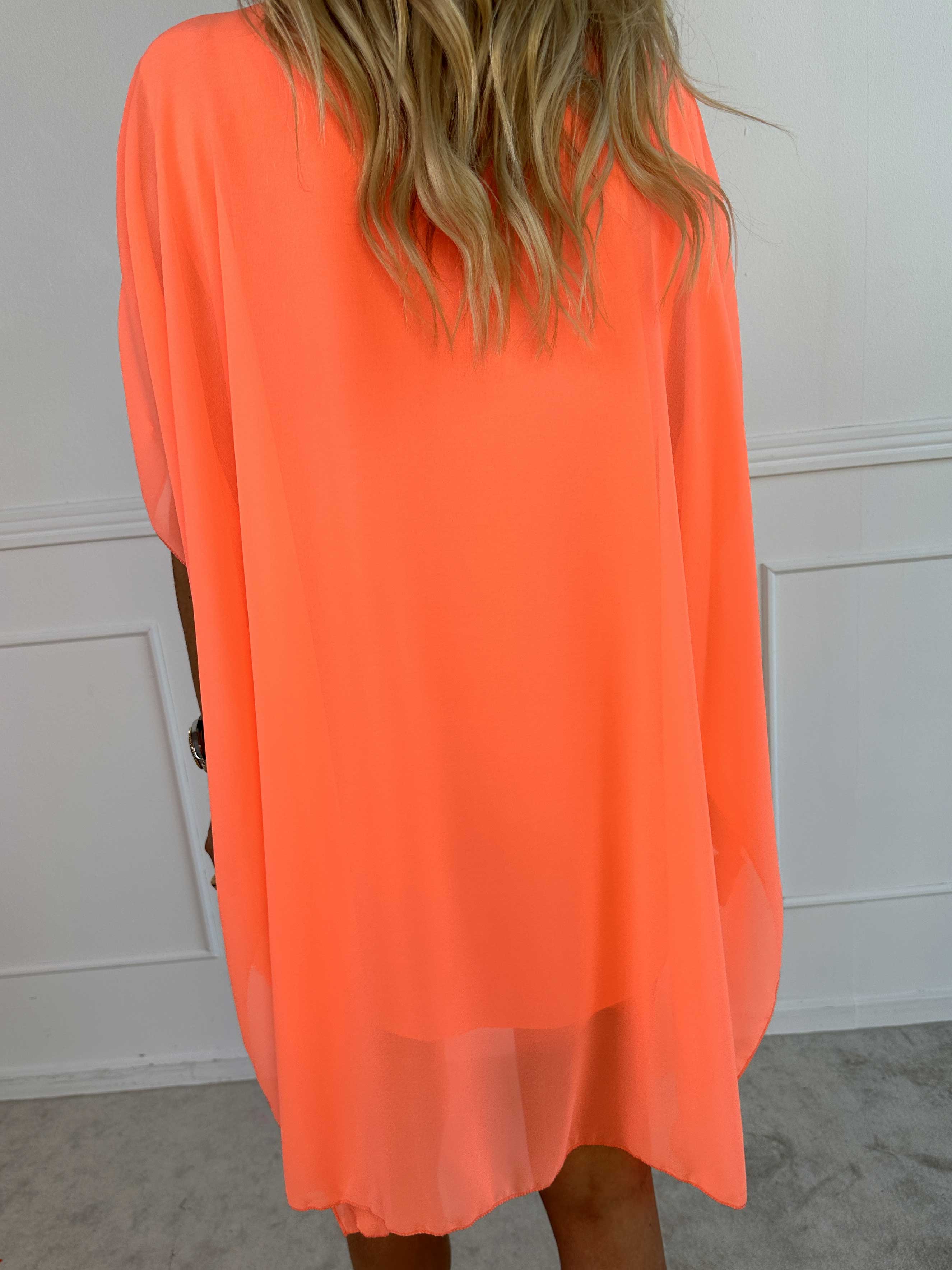 Mirabella Plain - Tunikaklänning med chiffonglager och underkjol i viskos